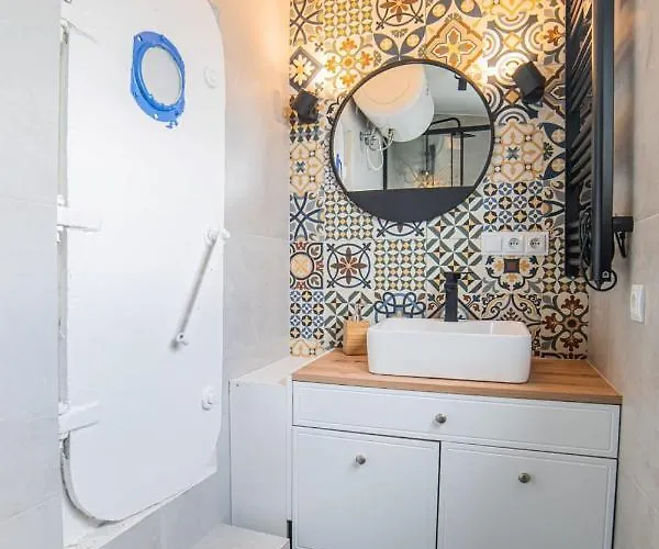 Houseboat Gdy-50, Dom Na Wodzie Z Sauna I Jacuzzi Tekne Puck