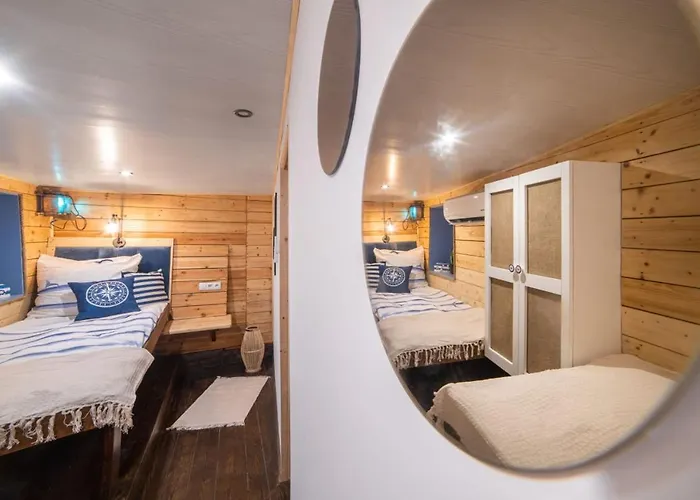 Houseboat Gdy-50, Dom Na Wodzie Z Sauna I Jacuzzi Puck